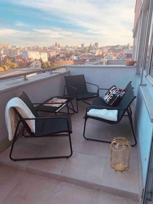 La Maison Panoramique Belgrad Exteriör bild